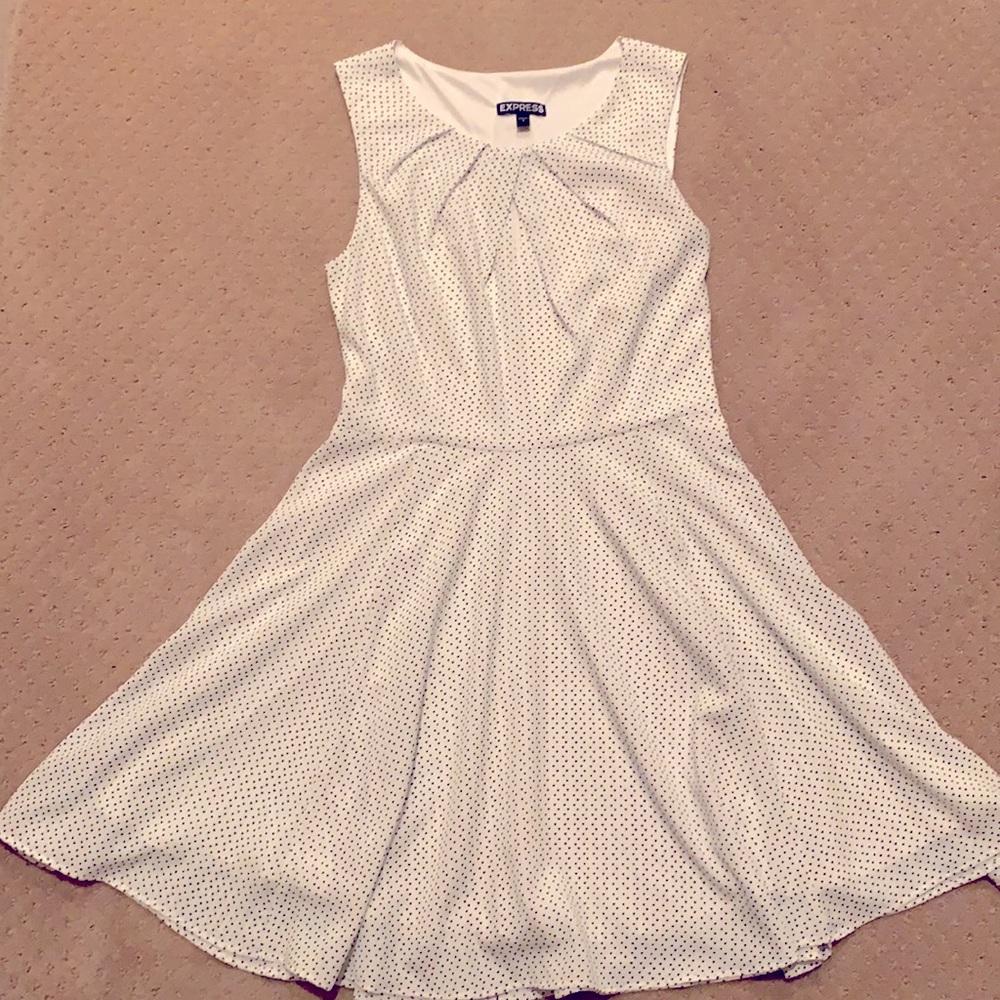 Express fit and flare key hole dress, size 4